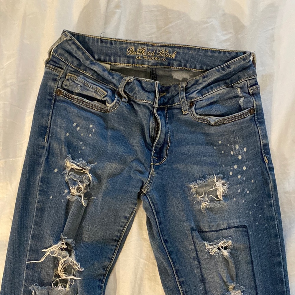 Bullhead black Ca. Trading Co. destroyed jeans